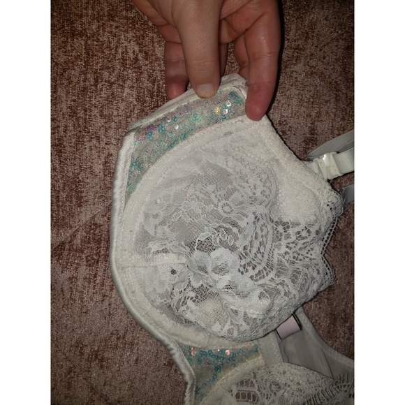 Victoria's Secret Dream Angels Gorgeous Bra - Picture 8 of 10